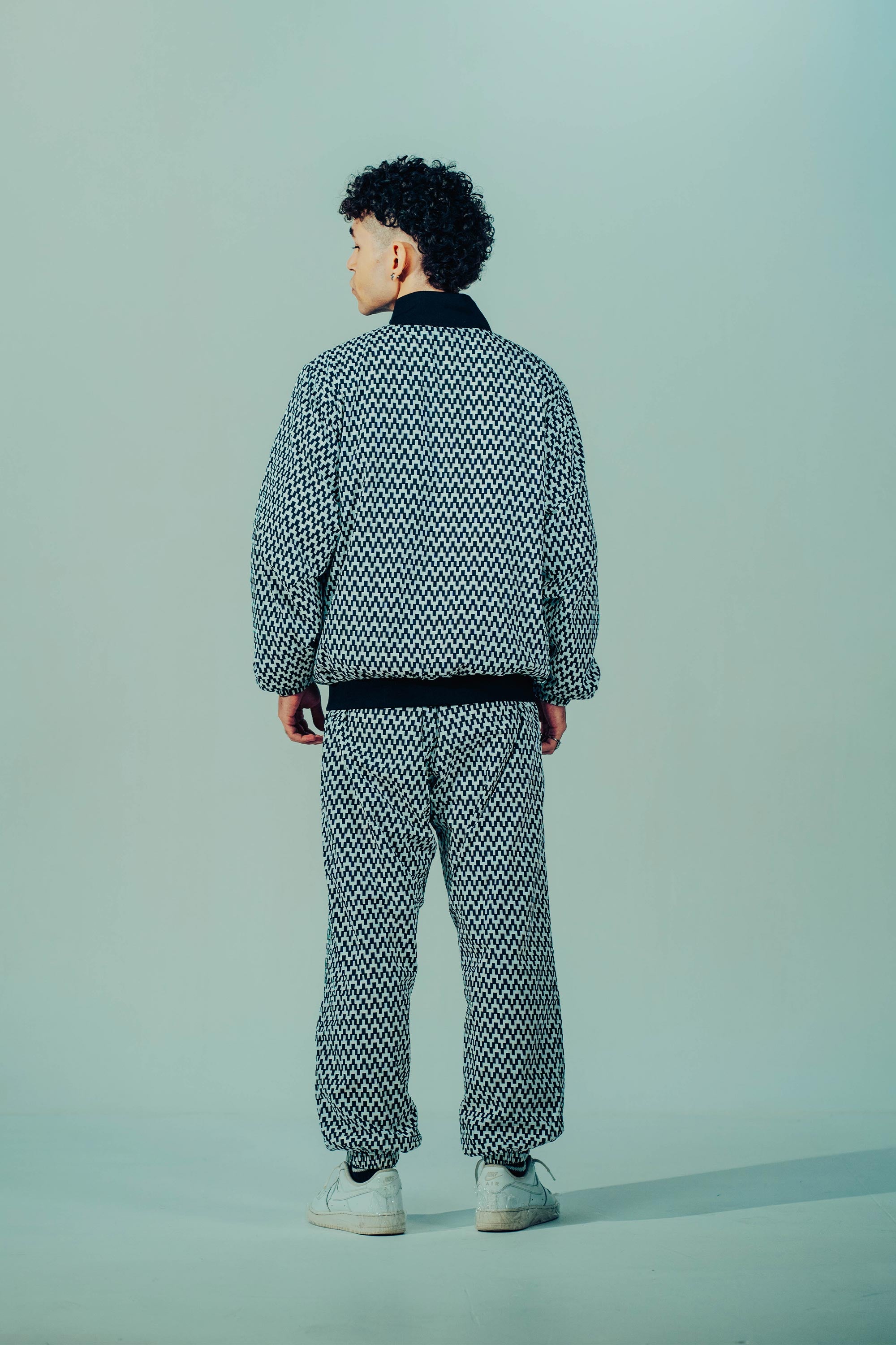 NYLON CHEVRON TRACKPANTS MASTERPIECE