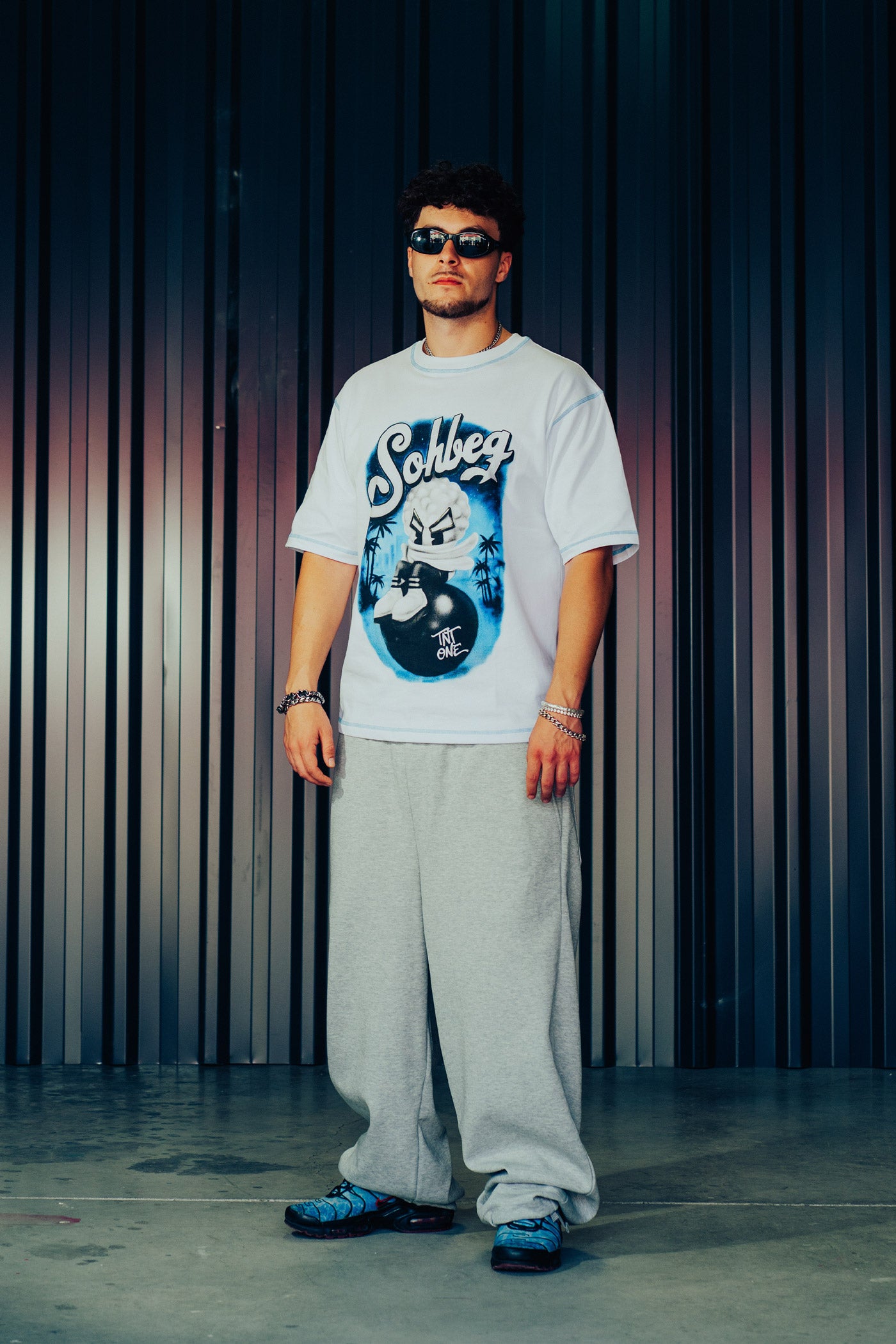 SHADY SUMMER TEE